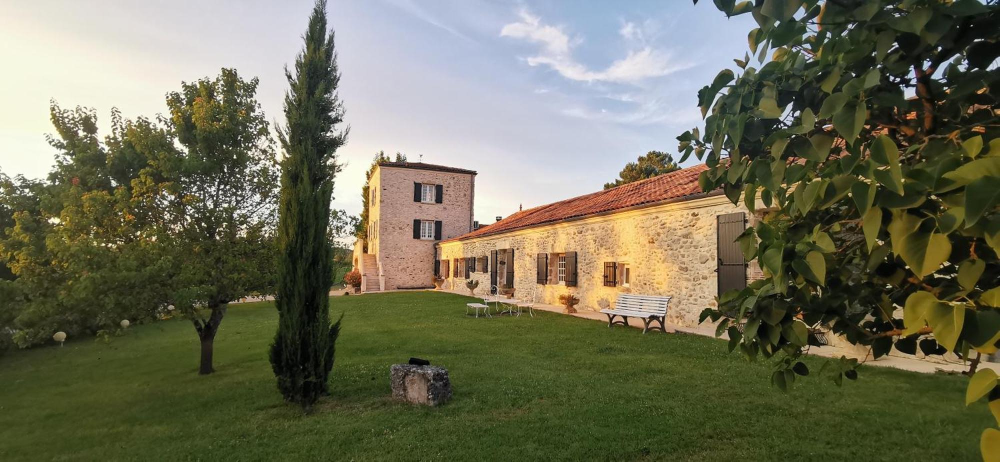 Chambres D'Hotes Domaine De Beunes Pailloles Exterior photo